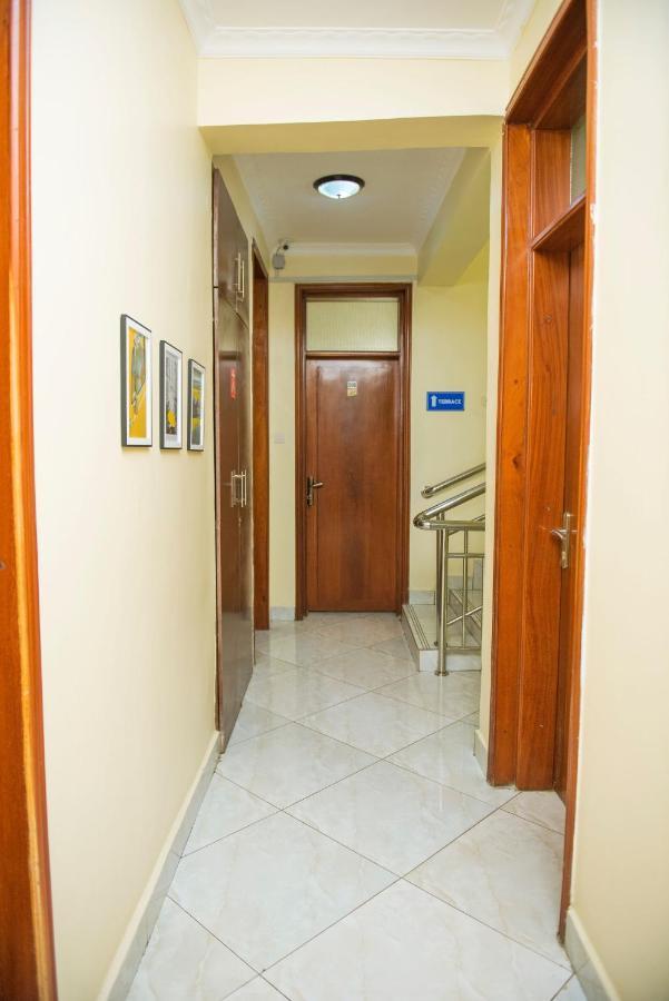 Airport Transit Lodges Daressalam Exterior foto